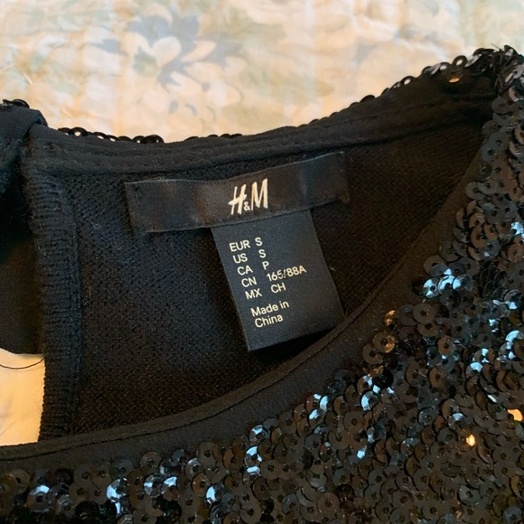 H&M sequin collar sweater - Picture 3 of 3